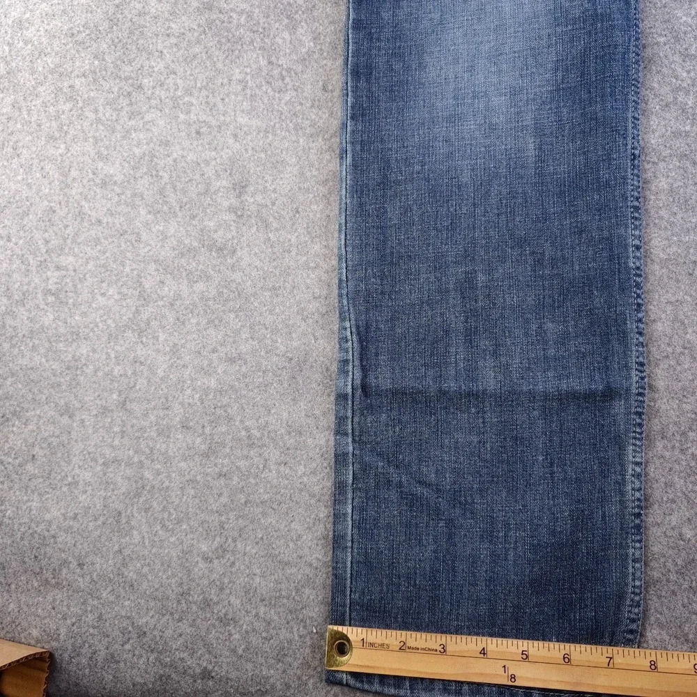 Wrangler Straight Leg Jeans Women's 15x34 Blue Faded Medium Wash Denim Stretch